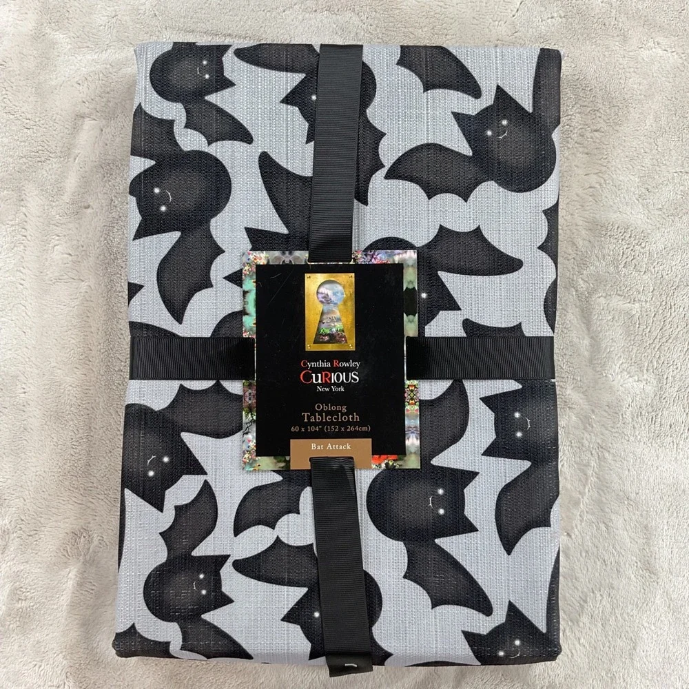 Cynthia Rowley Curious Bat Attack Halloween Tablecloth Oblong 60x104 Black Gray